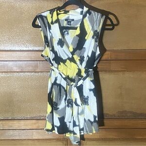 Alfani Yellow and Gray Patterned Blouse